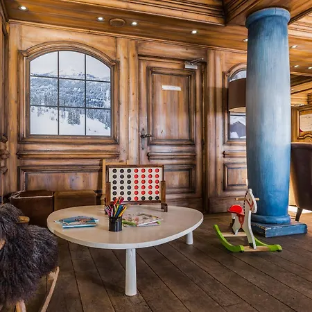 アパートホテル Pierre & Premium Les Hauts Bois ラ・プラーニュ