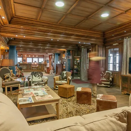 Pierre & Premium Les Hauts Bois 4* ラ・プラーニュ