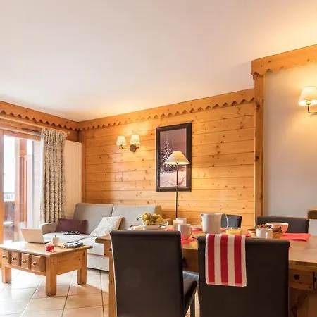 アパートホテル Pierre & Premium Les Hauts Bois ラ・プラーニュ